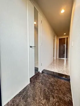 ヴィアーレ 502号室