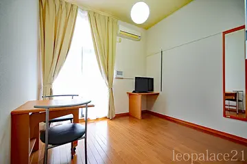 レオパレスアリエス 203号室