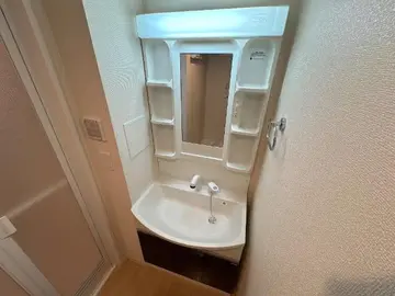 侑信輪Ⅰ 201号室