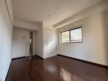 LEAD IN AIS鹿大前 2-E号室