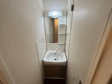 LEAD IN AIS鹿大前 2-E号室