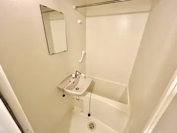 ラ・メゾン鹿児島中央 103号室