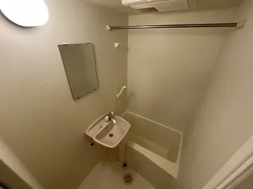 ラ・メゾン鹿児島中央 106号室