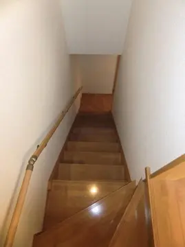 ヨーロピアンシャレー黒髪 2号室