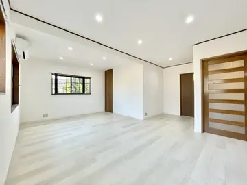 カサスフロール 南館 202号室