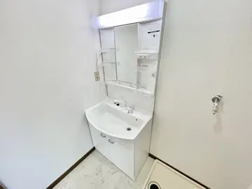 カサスフロール 南館 202号室