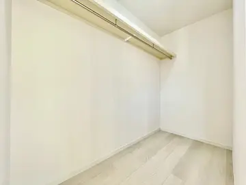 カサスフロール 南館 202号室