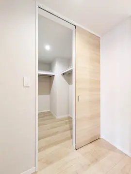 シャーメゾン アンビエラ トウジン A0201号室