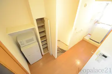 レオパレス野口 203号室