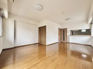 アローハイム庄口公園 201号室