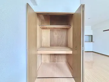 アローハイム庄口公園 201号室