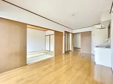 カーサ帯山B棟 102号室