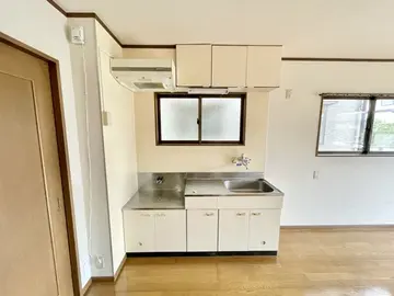 カーサ帯山B棟 102号室