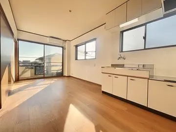 カーサ帯山B棟 201号室