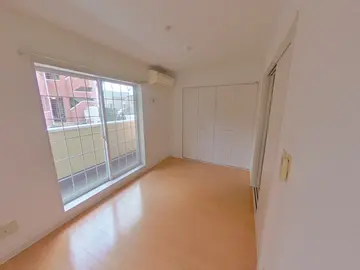 ヨーロピアンシャレー清水万石 弐番館 102号室