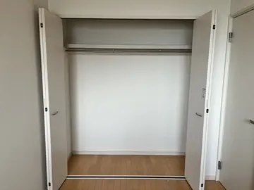 ヨーロピアンシャレー清水万石 弐番館 104号室