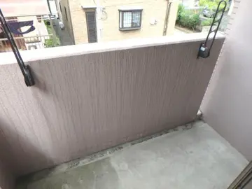 ボルドーⅡ 201号室