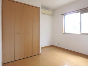 ボルドーⅡ 201号室