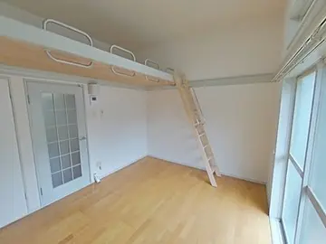 マーカス帯山 102号室