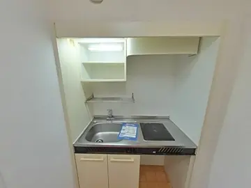 マーカス帯山 102号室