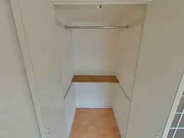 マーカス帯山 102号室