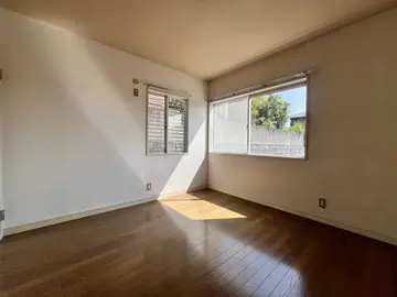 フレグランスY 102号室