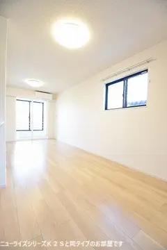 CFメゾン 101号室