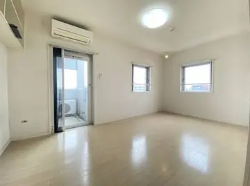 プレステージ桜川 402号室