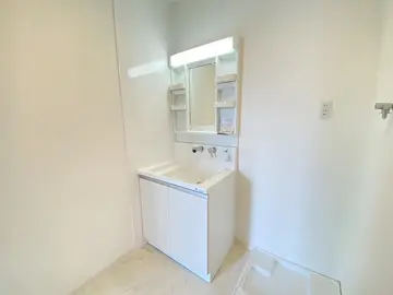 ホワイトステージSUYA 203号室