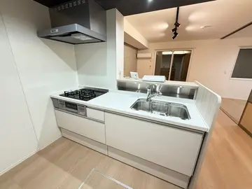 ソレールヴィラ・クレスト 102号室