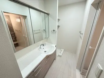 ソレールヴィラ・クレスト 102号室