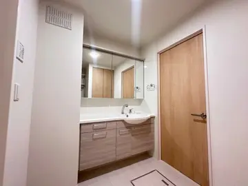 ソレールヴィラ・クレスト 205号室