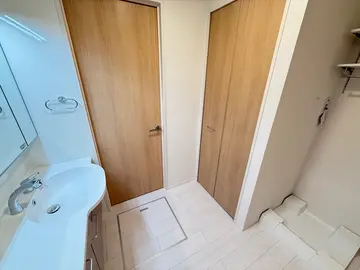 ソレールヴィラ・クレスト 105号室