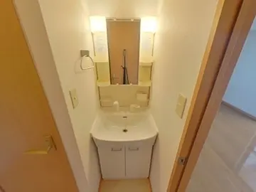 サテンドール黒髪 906号室