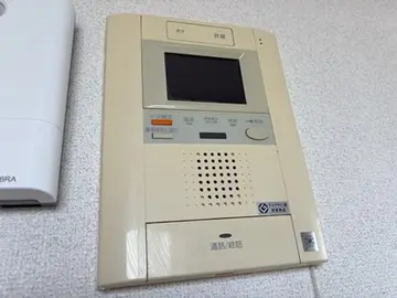 サテンドール黒髪 906号室