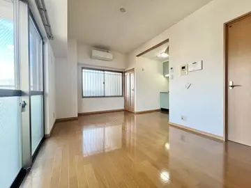 サテンドール黒髪 1001号室