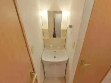 サテンドール黒髪 1001号室