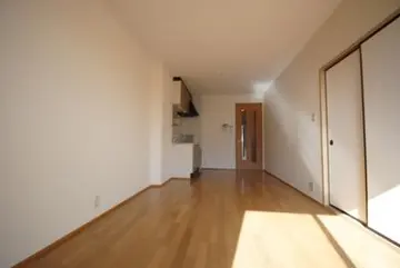 パインヒル21 Ⅲ-101号室