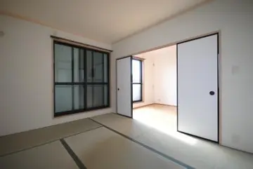 パインヒル21 Ⅲ-101号室