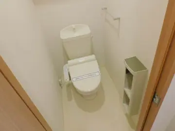 レフィアントすずや 102号室