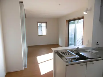 レフィアントすずや 102号室