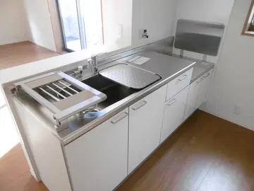 レフィアントすずや 102号室