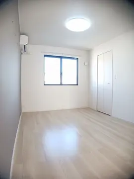 クレールヴィラージュ Ⅰ 101号室