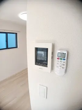 クレールヴィラージュ Ⅰ 201号室