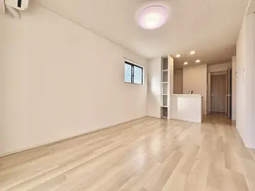 クレールヴィラージュ Ⅱ 106号室