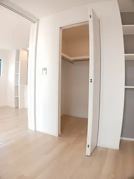 クレールヴィラージュ Ⅱ 106号室