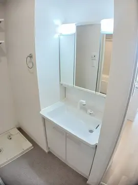 クレールヴィラージュ Ⅱ 102号室