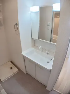 クレールヴィラージュ Ⅱ 202号室