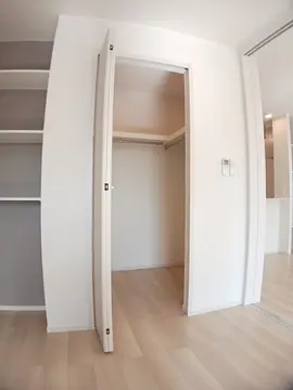 クレールヴィラージュ Ⅱ 101号室