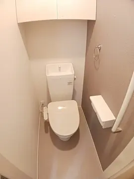 クレールヴィラージュ Ⅱ 205号室